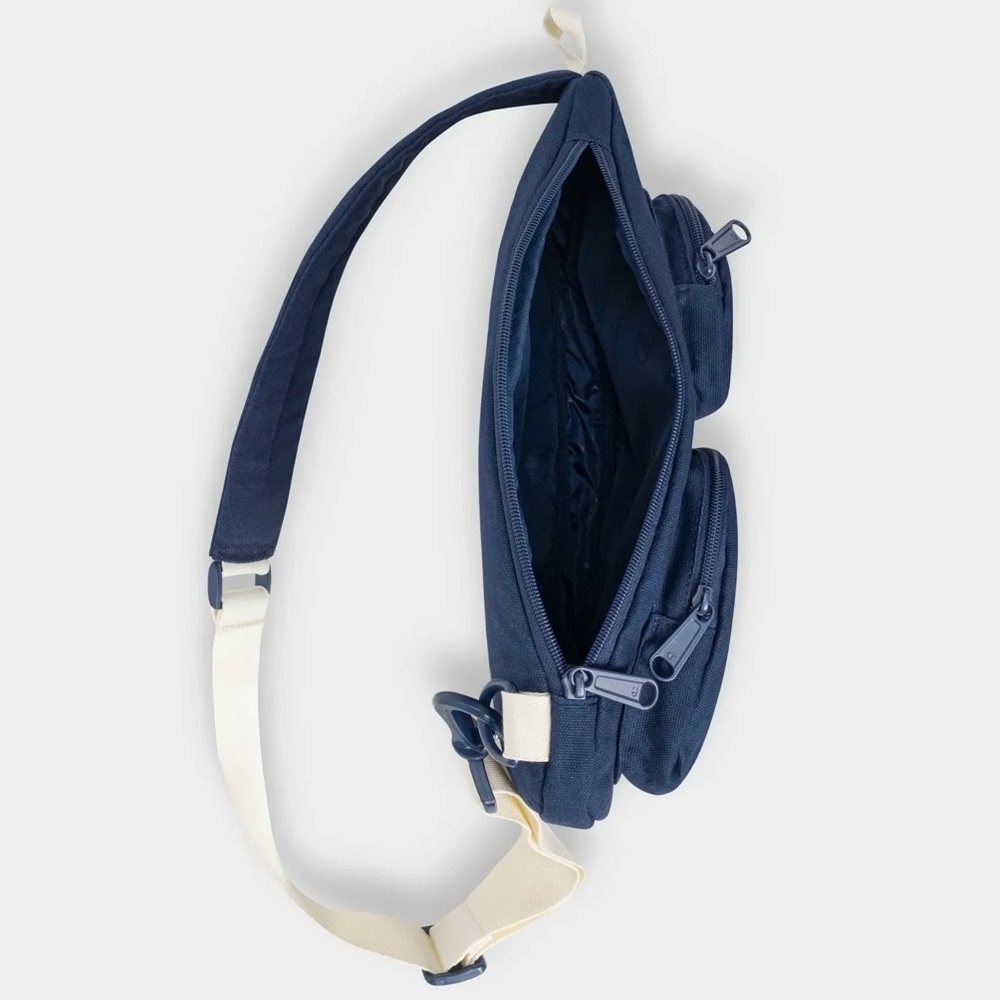 Champion Sling Bag Crossbody Backpack NWT Unisex Navy Blue - Picture 11 of 14